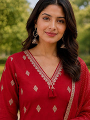 Elegant Red Dola Silk Embroidered Kurta Set with Dupatta