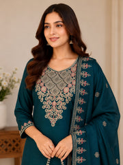 Teal Green Vichitra Silk Kurta Set with Embroidered Dupatta & Potli Bag