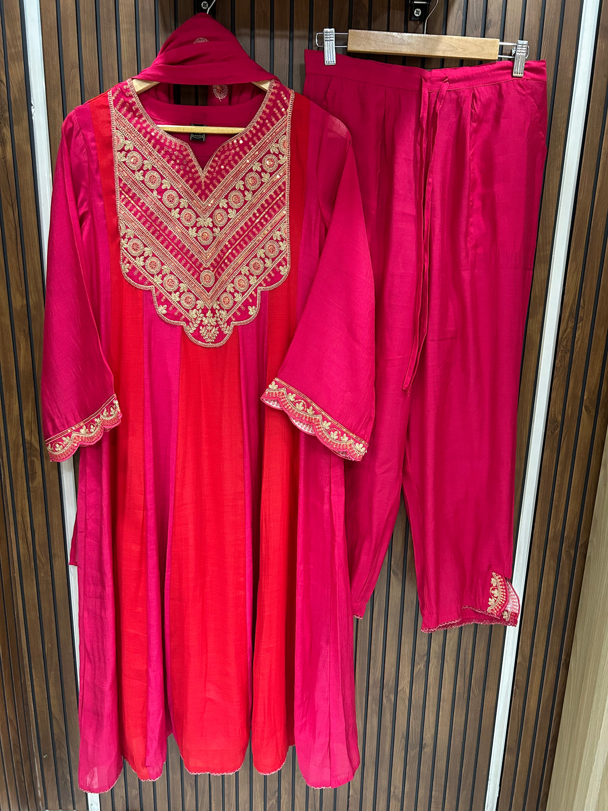Graceful double shade Mul Chanderi Embroidered Kurta Set