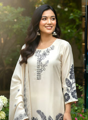 Ivory Kurta Set with Black Print & Dupatta